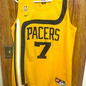 Pacers jersey